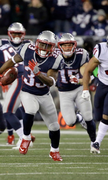 Lewis scores 3 TDS, Pats advance to AFC title game 34-16 (Jan 14, 2017)
